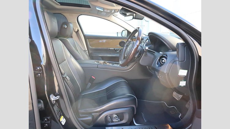 2018 認定中古車 Jaguar XJ Santorini Black ガソリン プレミアムラグジュアリー