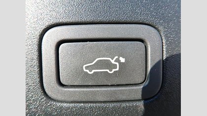 XJ 5