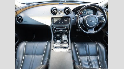 XJ 37