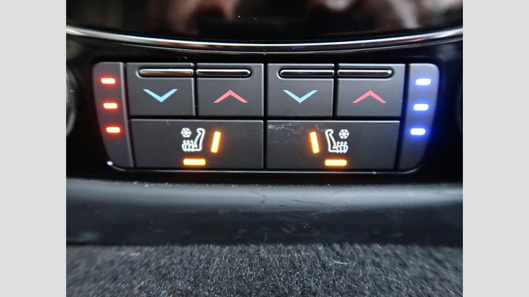 2018 認定中古車 Jaguar XJ Santorini Black ガソリン プレミアムラグジュアリー