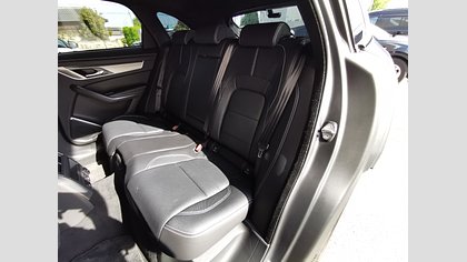 F-Pace 4