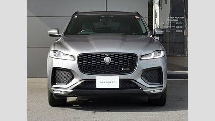 F-Pace 7