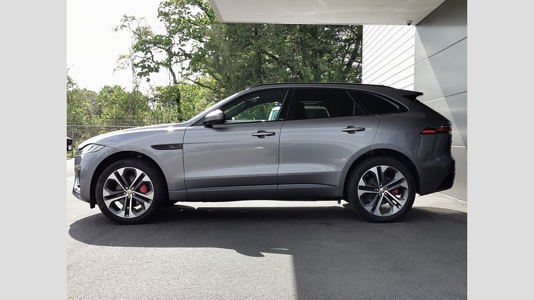 2021 認定中古車 Jaguar F-Pace アイガーグレイ D200 AWD（オートマチック）MHEV R-DYNAMIC SE