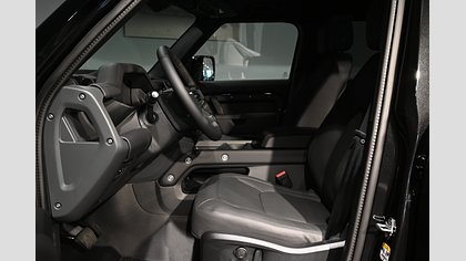 Defender 110 13