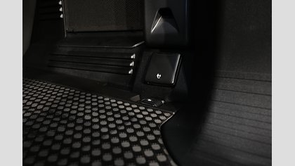 Defender 110 17