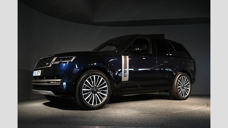 2026 Ny Land Rover Range Rover Constellation Blue in Gloss finish​ P460e bensinladdhybridfordon Standard hjulbas Westminster Edition