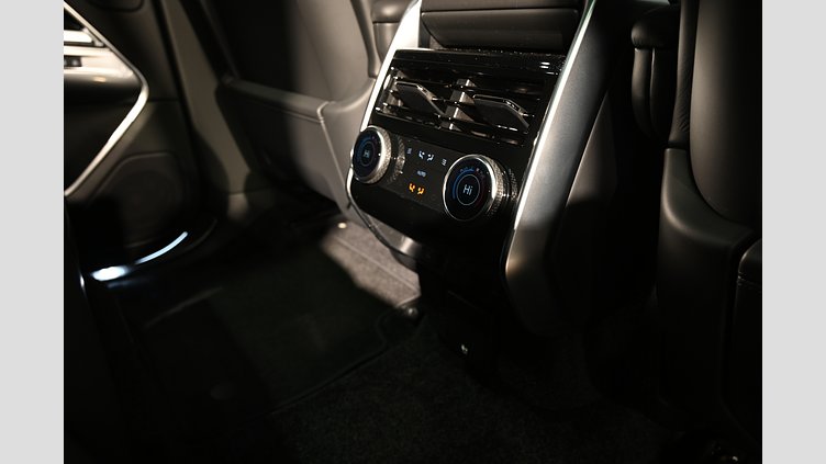 2026 Ny Land Rover Range Rover Constellation Blue in Gloss finish​ P460e bensinladdhybridfordon Standard hjulbas Westminster Edition