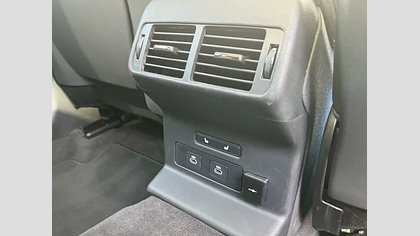Range Rover Velar 13
