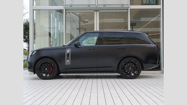 2023 認定中古車 Land Rover Range Rover リグリアンブラック - サテンフィニッシュ 615 AWD（AT） スタンダードホイールベース SV