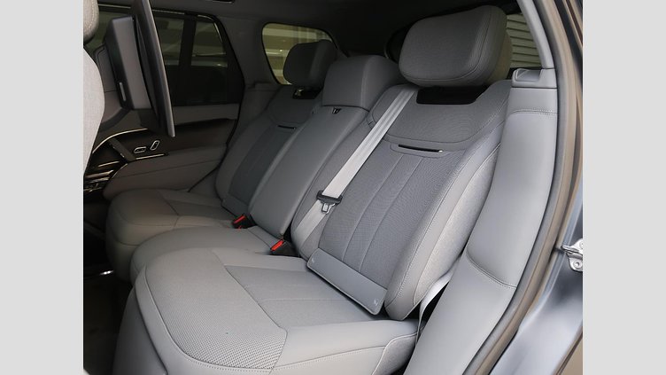 2023 認定中古車 Land Rover Range Rover リグリアンブラック - サテンフィニッシュ 615 AWD（AT） スタンダードホイールベース SV