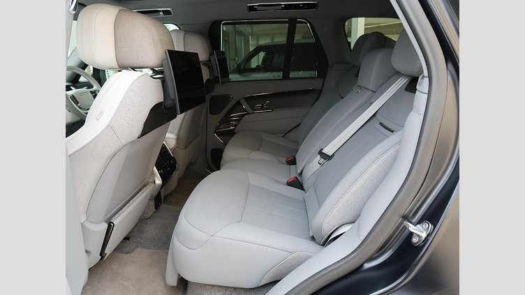 2023 認定中古車 Land Rover Range Rover リグリアンブラック - サテンフィニッシュ 615 AWD（AT） スタンダードホイールベース SV