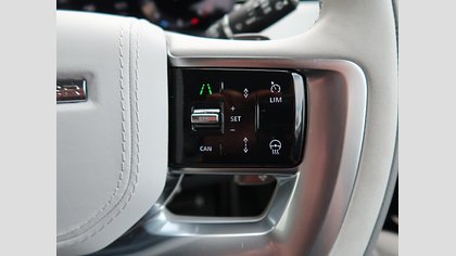 Range Rover 52