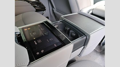 Range Rover 25