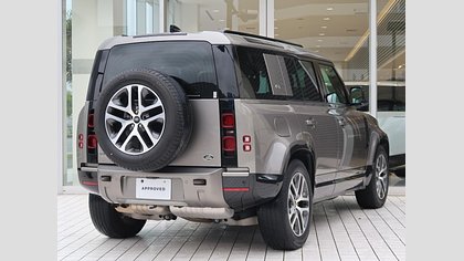 Defender 110 6