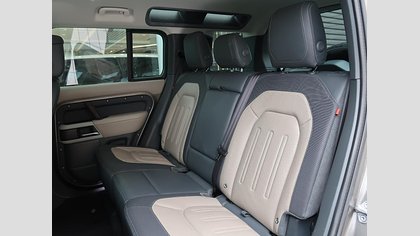 Defender 110 46