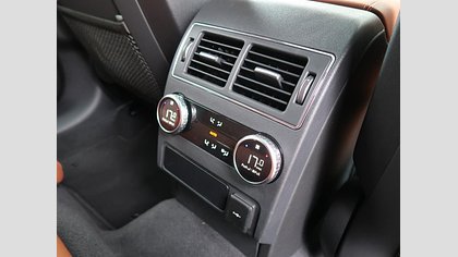 F-Pace 48