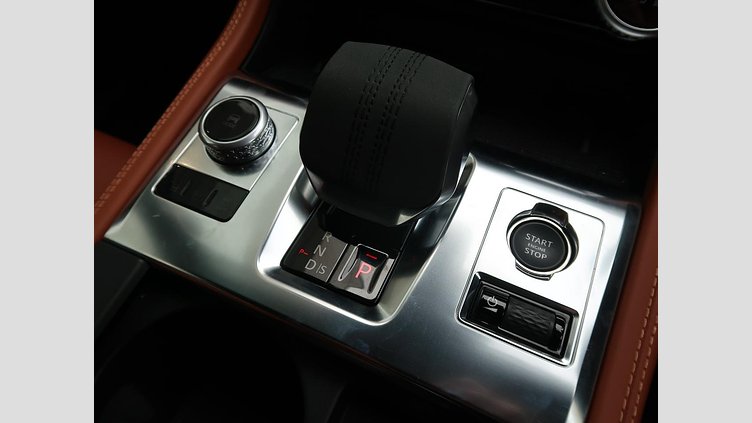 2023 認定中古車 Jaguar F-Pace Carpathian Grey 2.0 litre i4 PHEV​ Ｒ－ダイナミック ＨＳＥ Ｐ４００ｅ