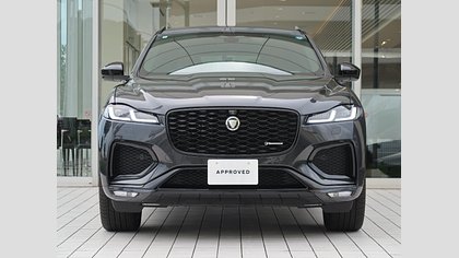 F-Pace 1