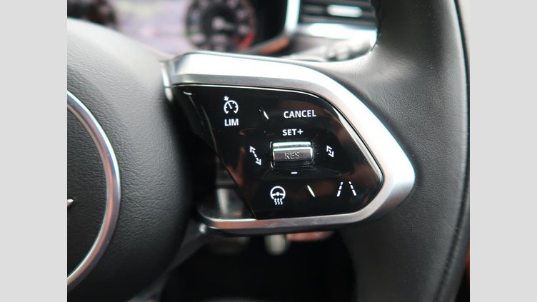 2023 認定中古車 Jaguar F-Pace Carpathian Grey 2.0 litre i4 PHEV​ Ｒ－ダイナミック ＨＳＥ Ｐ４００ｅ
