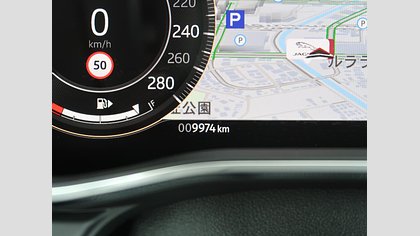 F-Pace 38