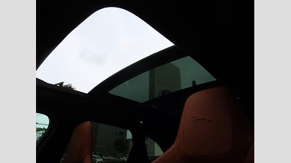 F-Pace 54