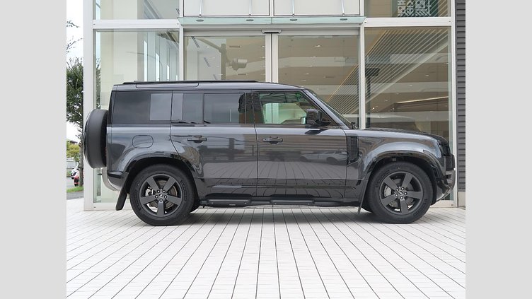 2025 認定中古車 Land Rover Defender 110 カルパチアングレイ D350 ディーゼルマイルドハイブリッド X-Dynamic HSE