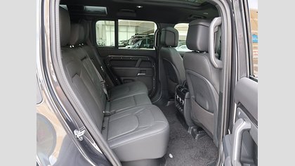 Defender 110 41