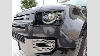 Defender 110 10