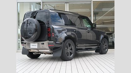 Defender 110 2