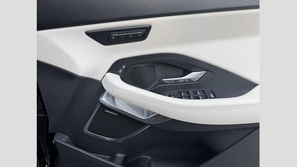 E-Pace 14