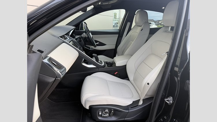 2018 認定中古車 Jaguar E-Pace Farallon Pearl Black 300PS R-Dynamic HSE