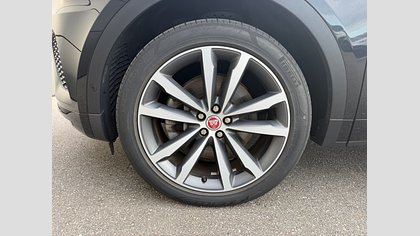 E-Pace 28