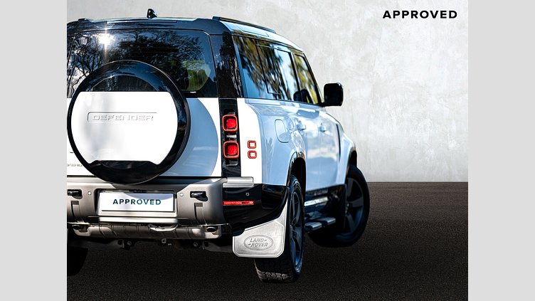 2025 Approved Land Rover Defender 110 Fuji White 4x4 AWD D350 HSE X-Dynamic