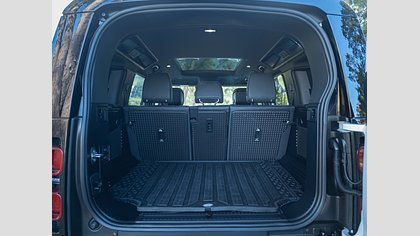 Defender 110 9