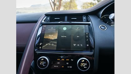 E-Pace 16