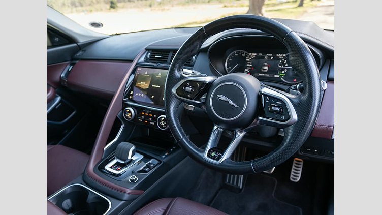 2022 Approved Jaguar E-Pace Yulong White AWD 1.5 PHEV SE R-DYNAMIC (221kW)