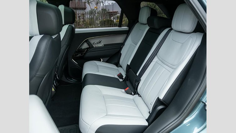 2025 Approved Land Rover Range Rover Sport Giola Green AWD D350 Dynamic HSE