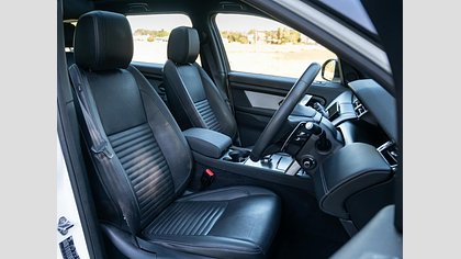 Discovery Sport 12
