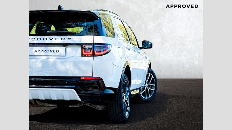 2024 Approved Land Rover Discovery Sport Fuji White AWD SE R-DYNAMIC (D)