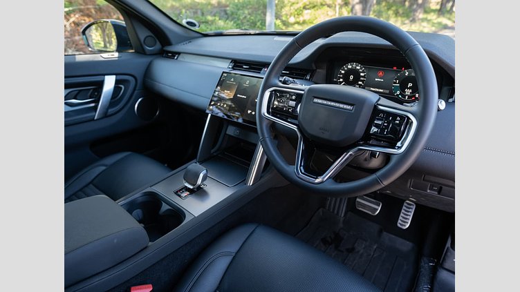 2026 Approved Land Rover Discovery Sport Varesine Blue AWD D200 Landmark
