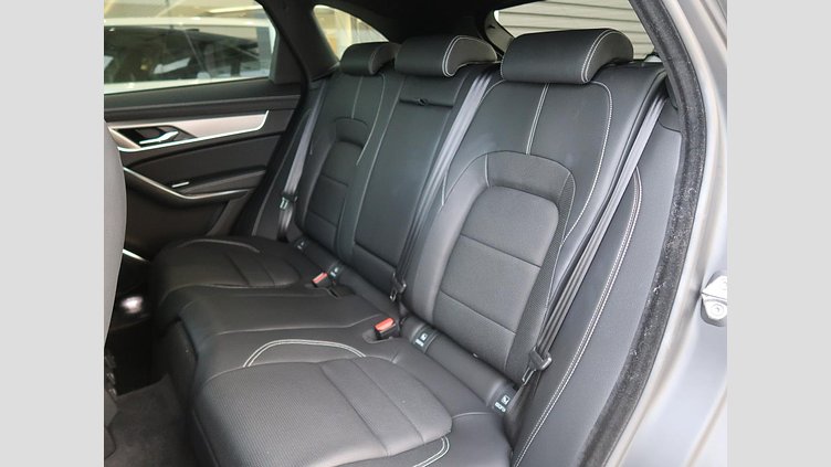 2023 認定中古車 Jaguar F-Pace サントリーニブラック P250 AWD（オートマチック） R-DYNAMIC SE