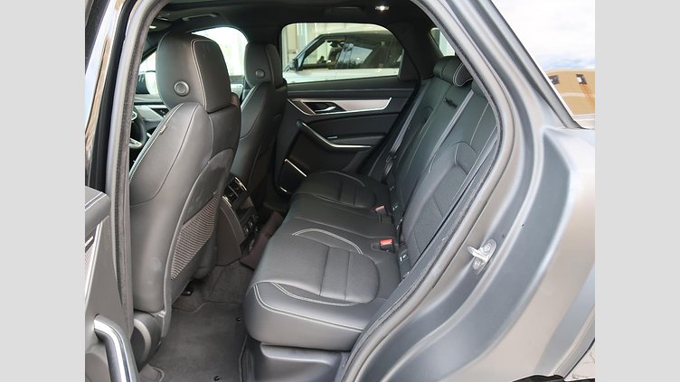 2023 認定中古車 Jaguar F-Pace サントリーニブラック P250 AWD（オートマチック） R-DYNAMIC SE