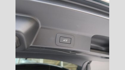 F-Pace 14