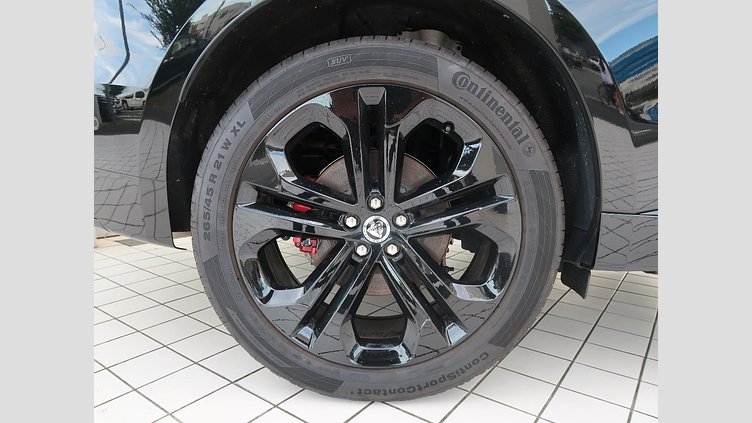 2023 認定中古車 Jaguar F-Pace サントリーニブラック P250 AWD（オートマチック） R-DYNAMIC SE