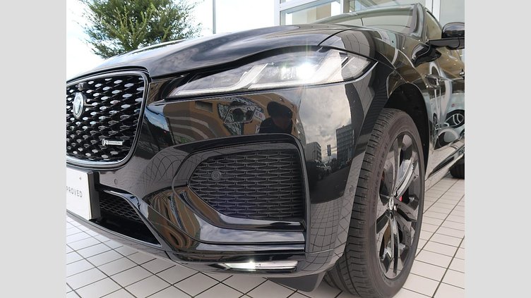 2023 認定中古車 Jaguar F-Pace サントリーニブラック P250 AWD（オートマチック） R-DYNAMIC SE