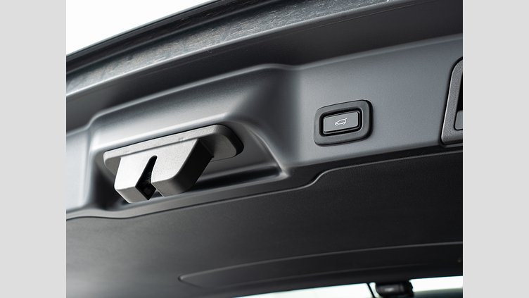 2019 認定中古車 Land Rover Range Rover Evoque ユーロンホワイト P250 R-DYNAMIC S　P250