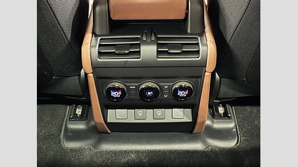 Defender 110 37