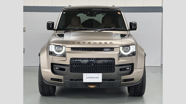 2025 認定中古車 Land Rover Defender 110 ペトラカッパー P635 ガソリンV8マイルドハイブリッド OCTA