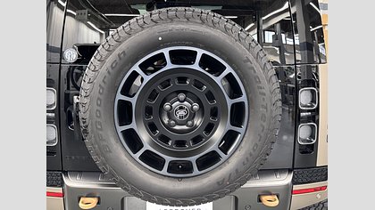 Defender 110 18