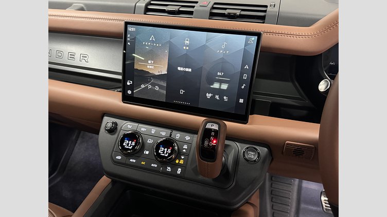 2025 認定中古車 Land Rover Defender 110 ペトラカッパー P635 ガソリンV8マイルドハイブリッド OCTA